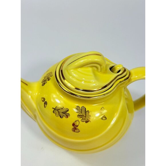 Hall Teapot Vintage #0799 Canary With Gold Trim Leaves & Acorns Hook Lid 6 Cups - Picture 10 of 16